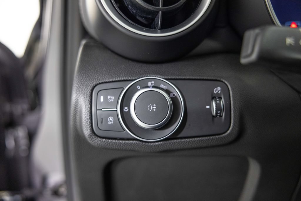 New 2026 Alfa Romeo Giulia AWD image 20