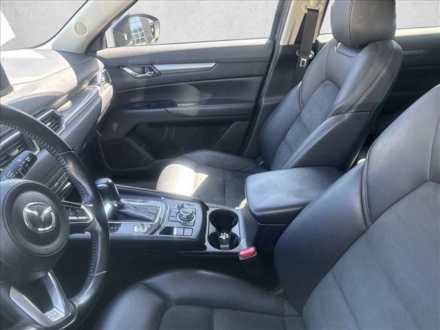 Used 2017 MAZDA CX-5 Touring image 12