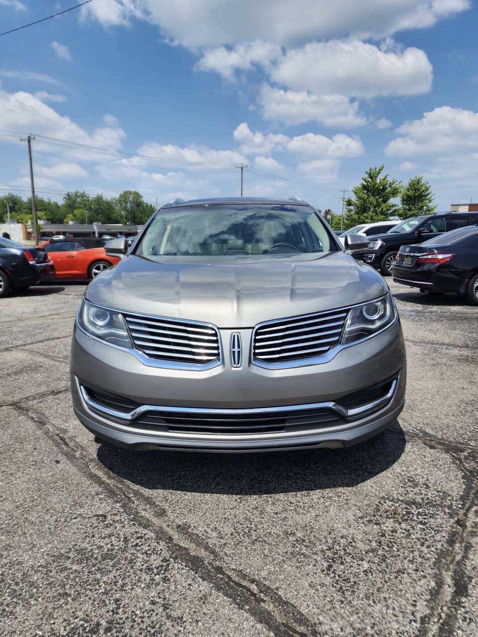 Used 2016 Lincoln MKX Reserve FWD image 7