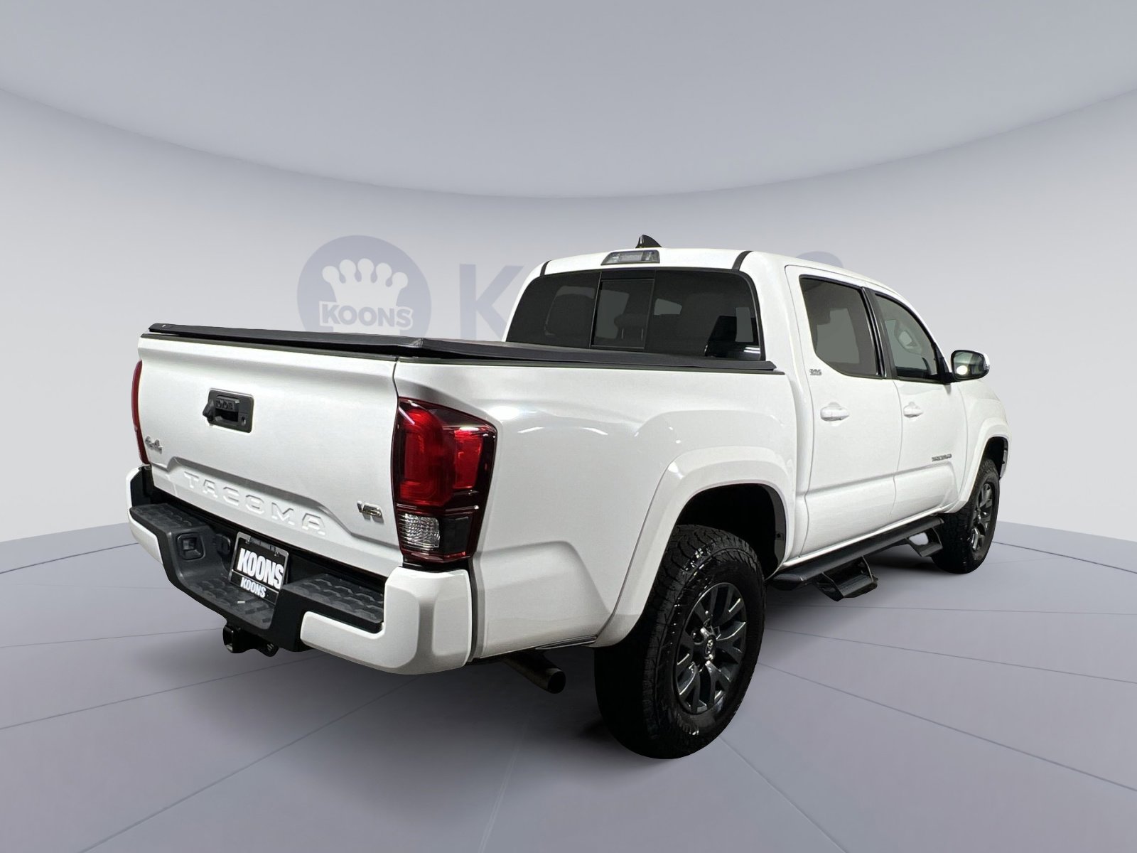 Used 2023 Toyota Tacoma SR5 w/ Technology Package AWD/4WD image 11