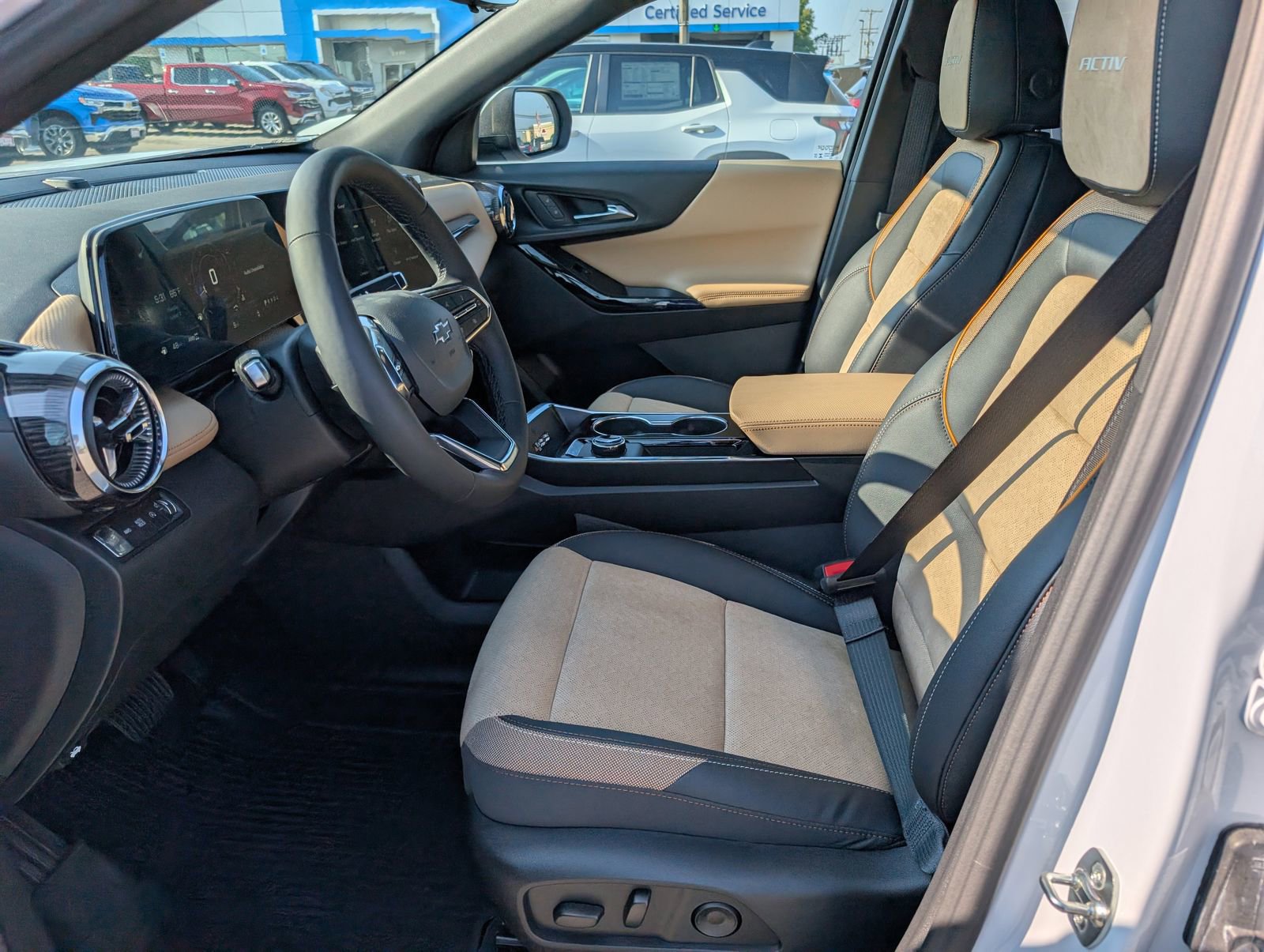 New 2026 Chevrolet Equinox ACTIV w/ Convenience Package III image 16