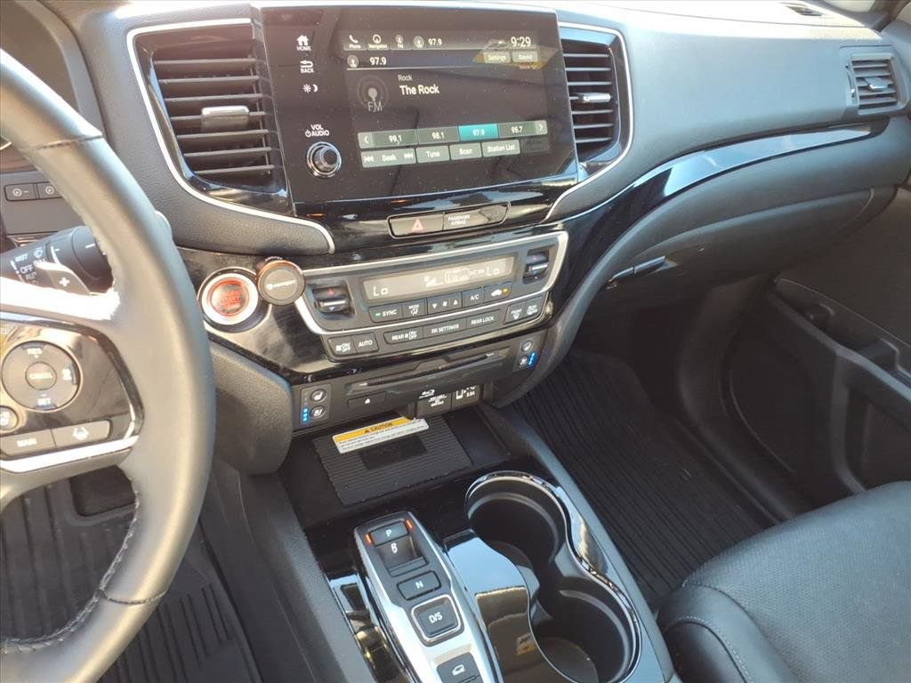 Used 2021 Honda Pilot Elite image 31