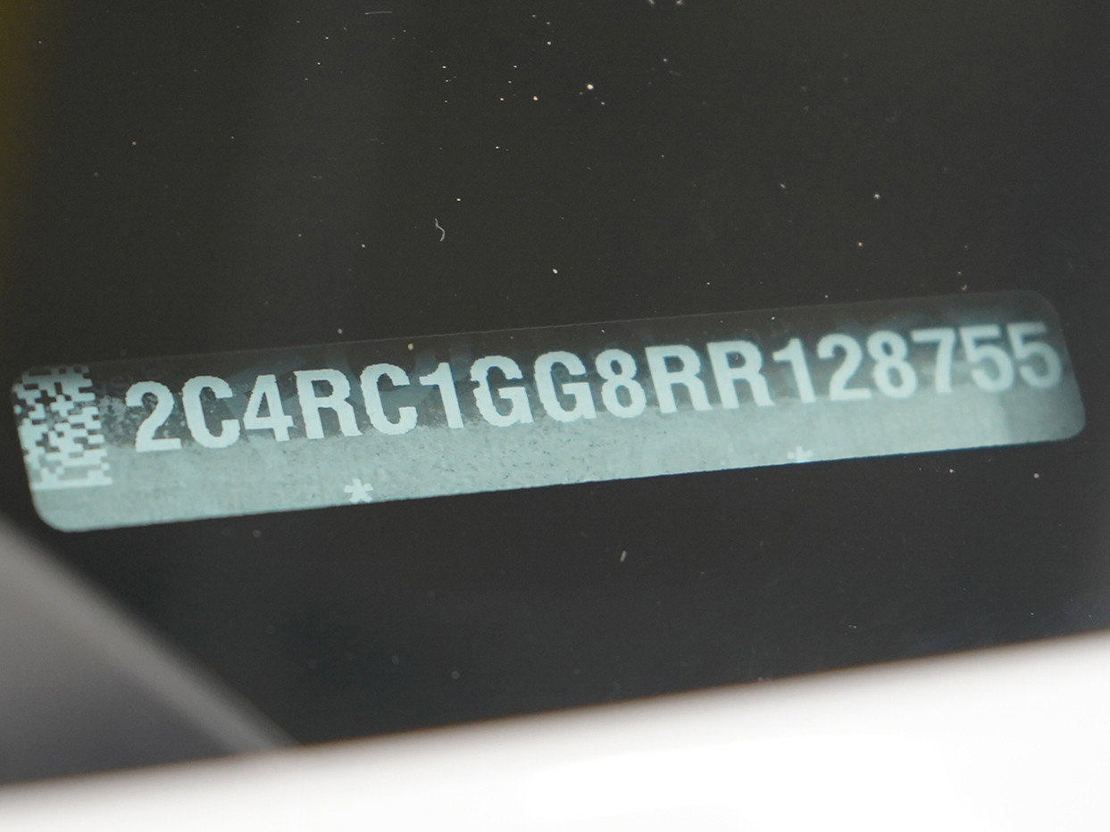 Used 2024 Chrysler Pacifica Limited image 31