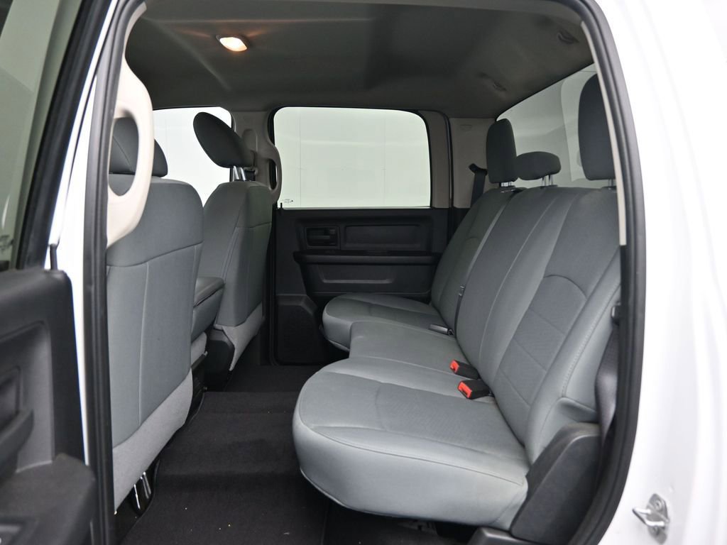 Used 2018 RAM 2500 Tradesman w/ Chrome Appearance Group image 27