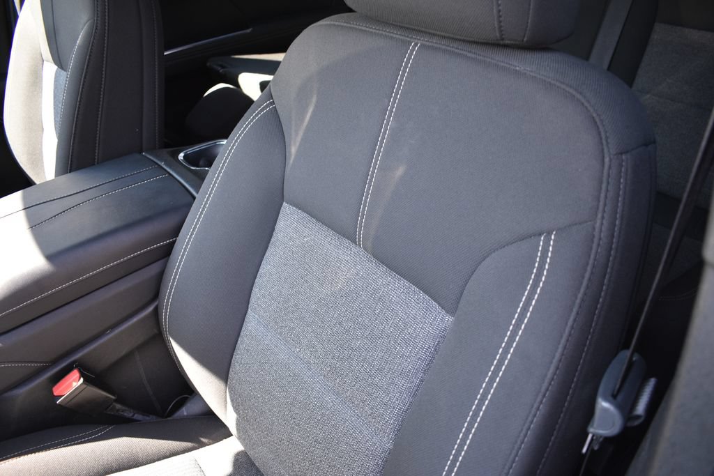 Used 2025 GMC Acadia Elevation AWD/4WD image 11