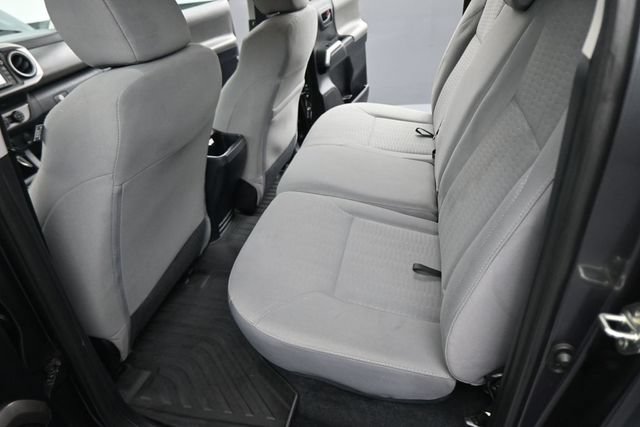 Used 2019 Toyota Tacoma SR5 AWD/4WD image 19
