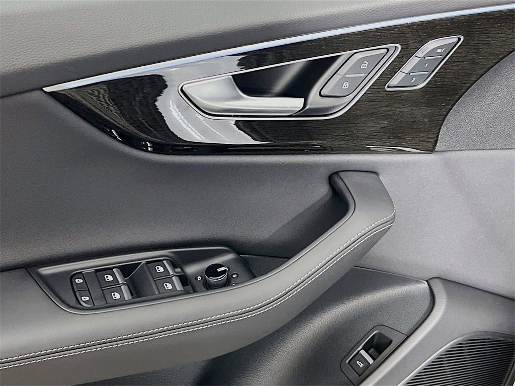 New 2026 Audi Q8 Premium Plus AWD/4WD image 17