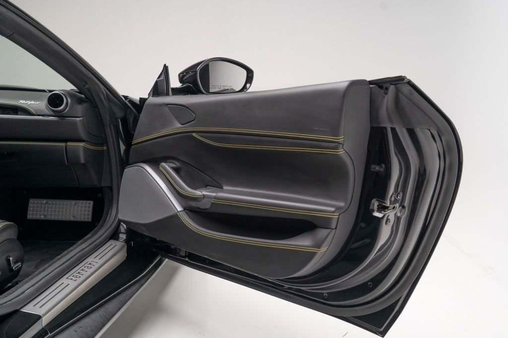 Used 2019 Ferrari Portofino image 56