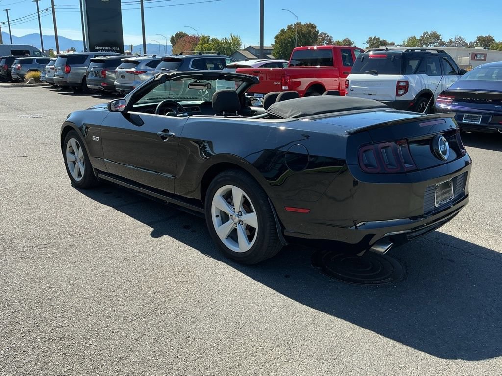 Used 2013 Ford Mustang GT RWD image 14
