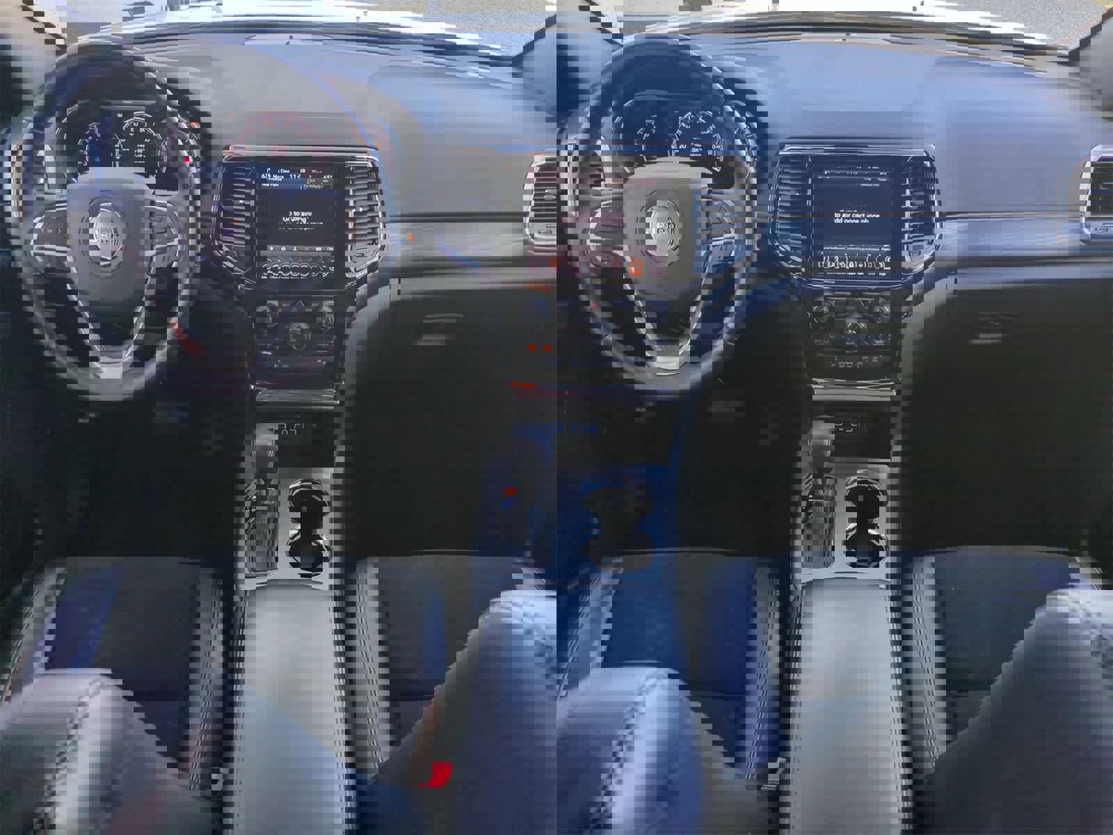 Certified 2021 Jeep Grand Cherokee Laredo X image 15