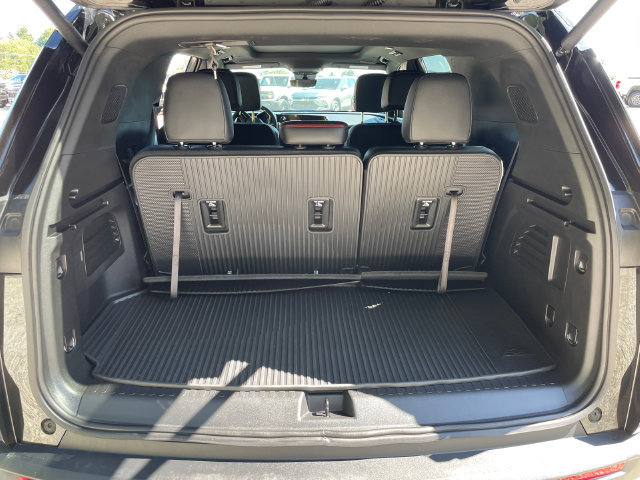Used 2026 Chevrolet Traverse Z71 w/ LPO, Floor Liner Package AWD/4WD image 15