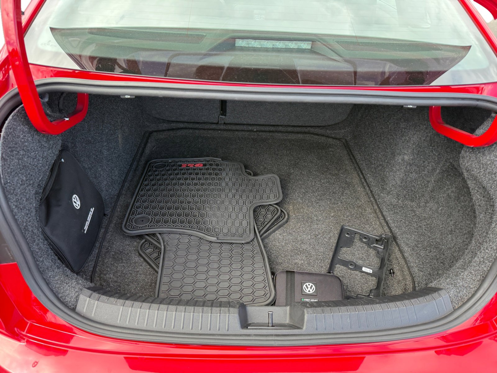 Used 2021 Volkswagen Jetta GLI Autobahn FWD image 17