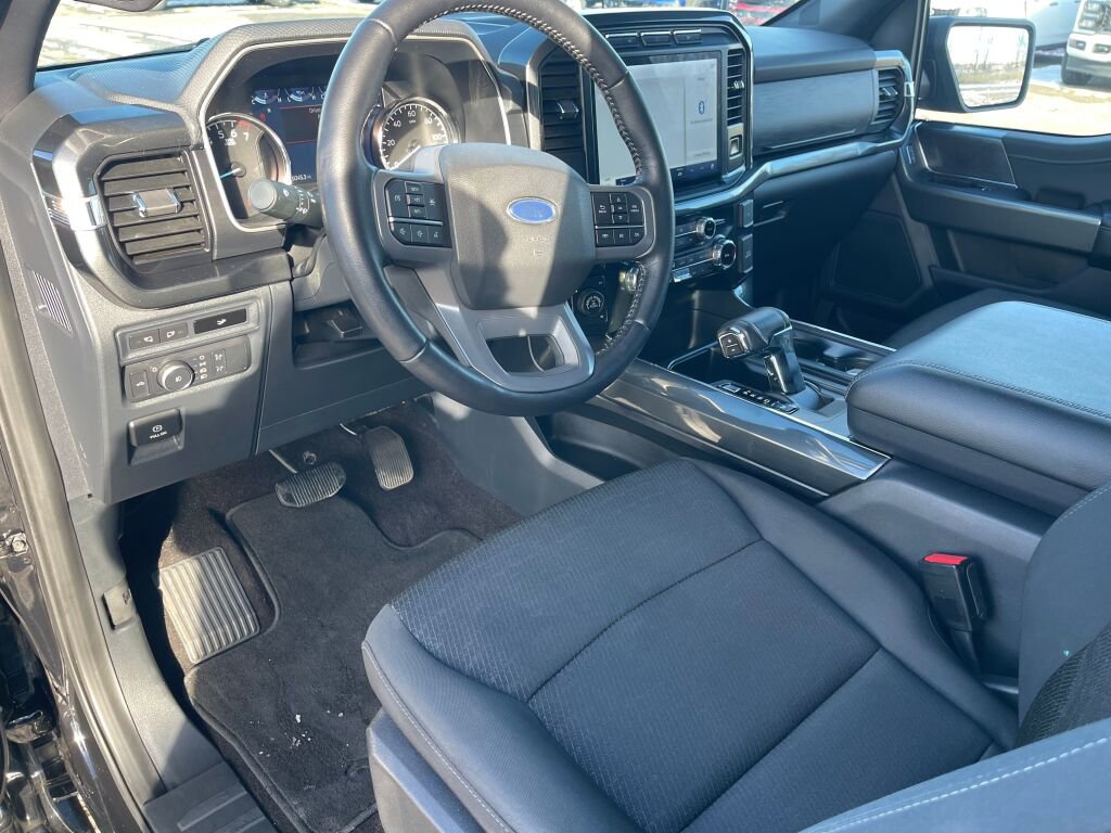 Used 2022 Ford F150 XLT w/ Equipment Group 302A High image 9