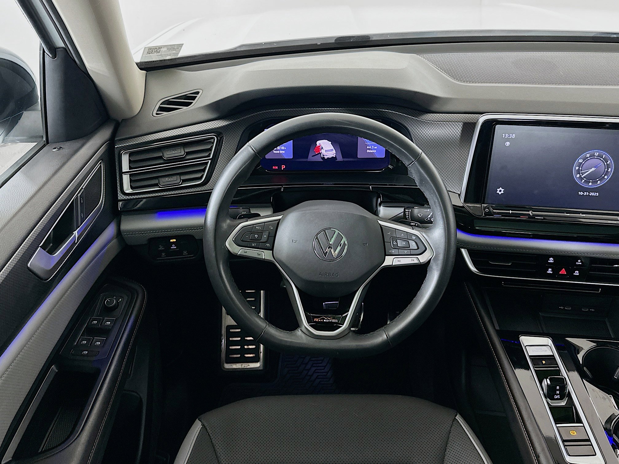 Used 2024 Volkswagen Atlas Peak Edition SE image 18