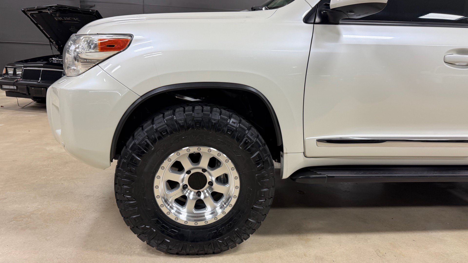 Used 2014 Toyota Land Cruiser AWD/4WD image 18