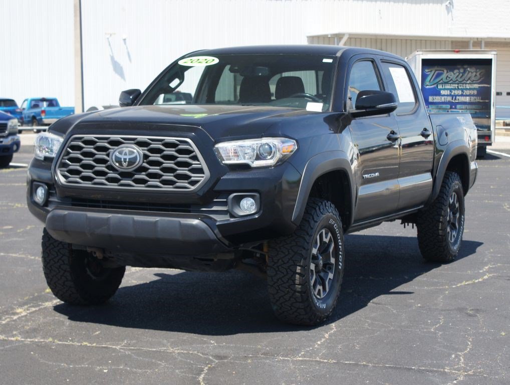 Used 2020 Toyota Tacoma TRD Off-Road w/ Technology Package AWD/4WD image 2