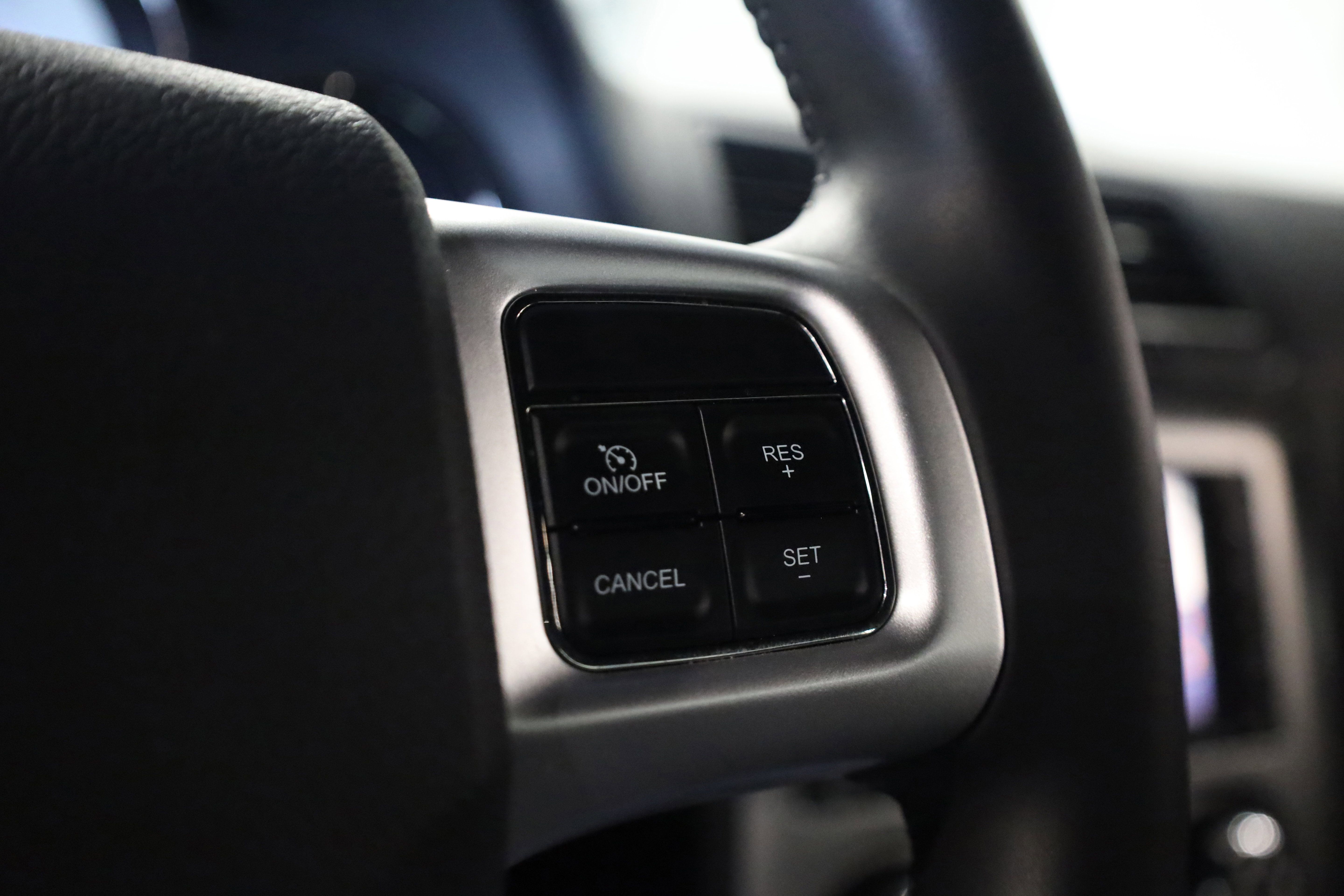 Used 2014 Dodge Challenger R/T Plus image 23