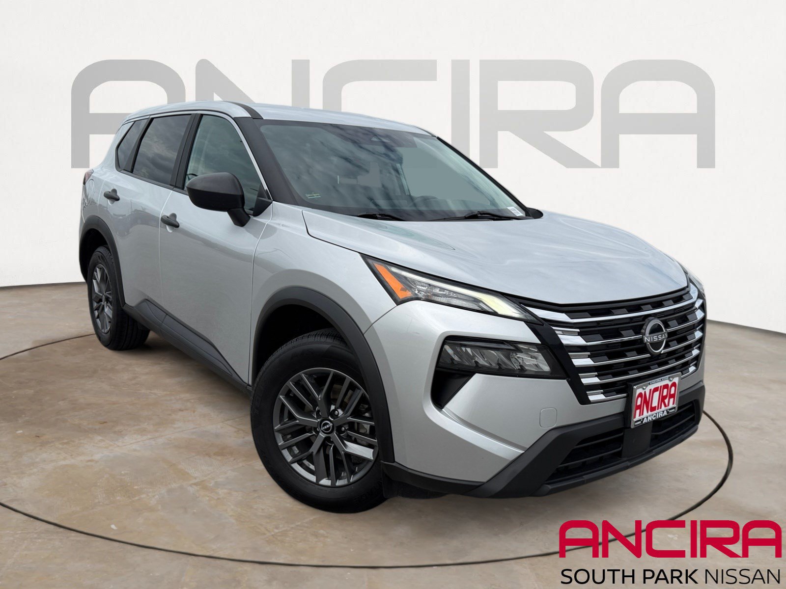 Used 2024 Nissan Rogue S FWD image 1