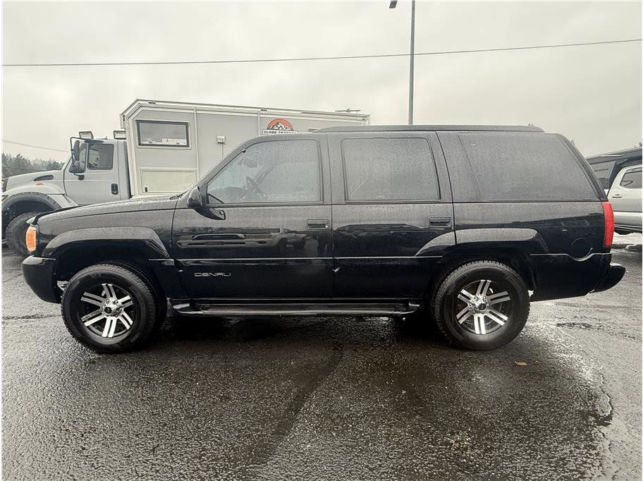 Used 1999 GMC Yukon Denali image 15