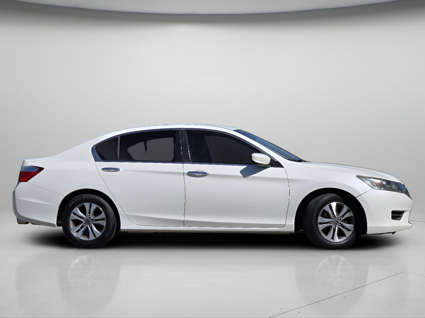 Used 2015 Honda Accord LX image 19