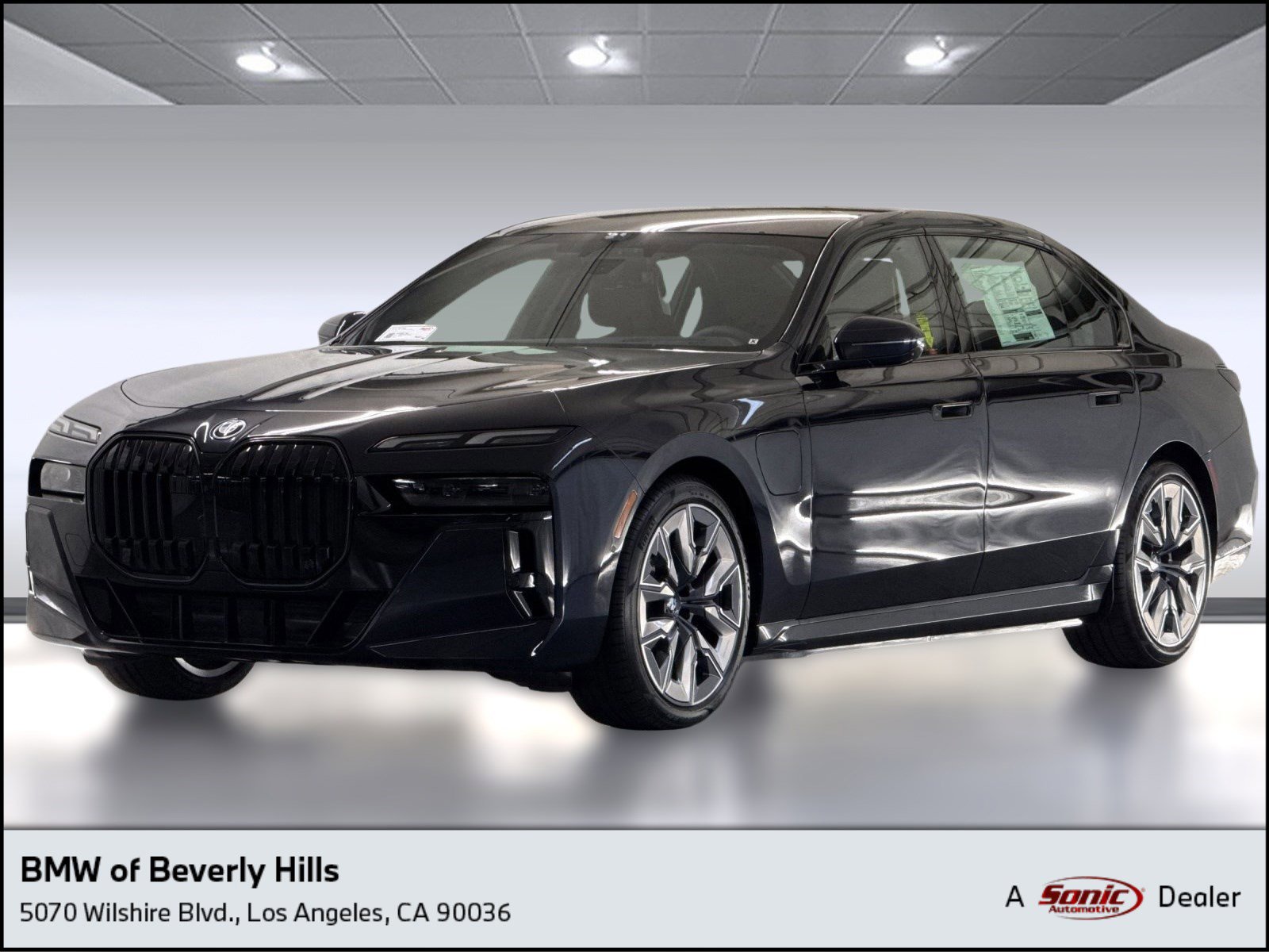 New 2025 BMW 750e xDrive