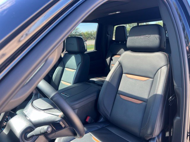 Used 2025 GMC Sierra 2500 AT4 w/ AT4 Premium Plus Package AWD/4WD image 16