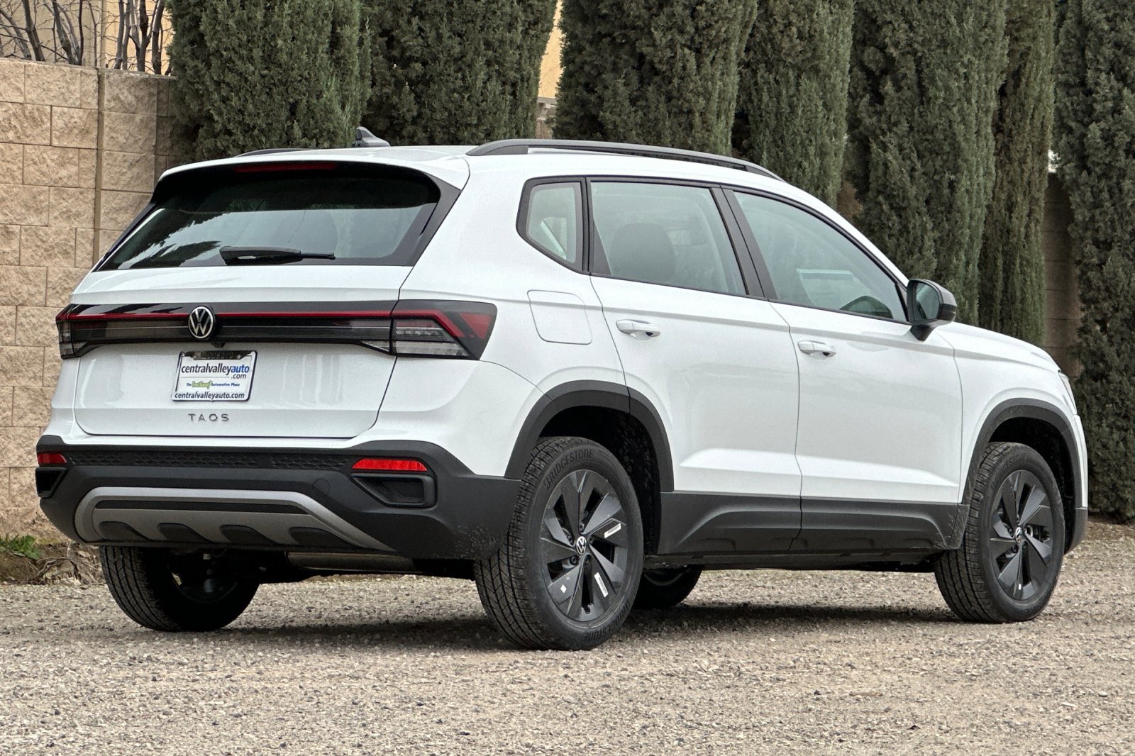 New 2026 Volkswagen Taos S image 4