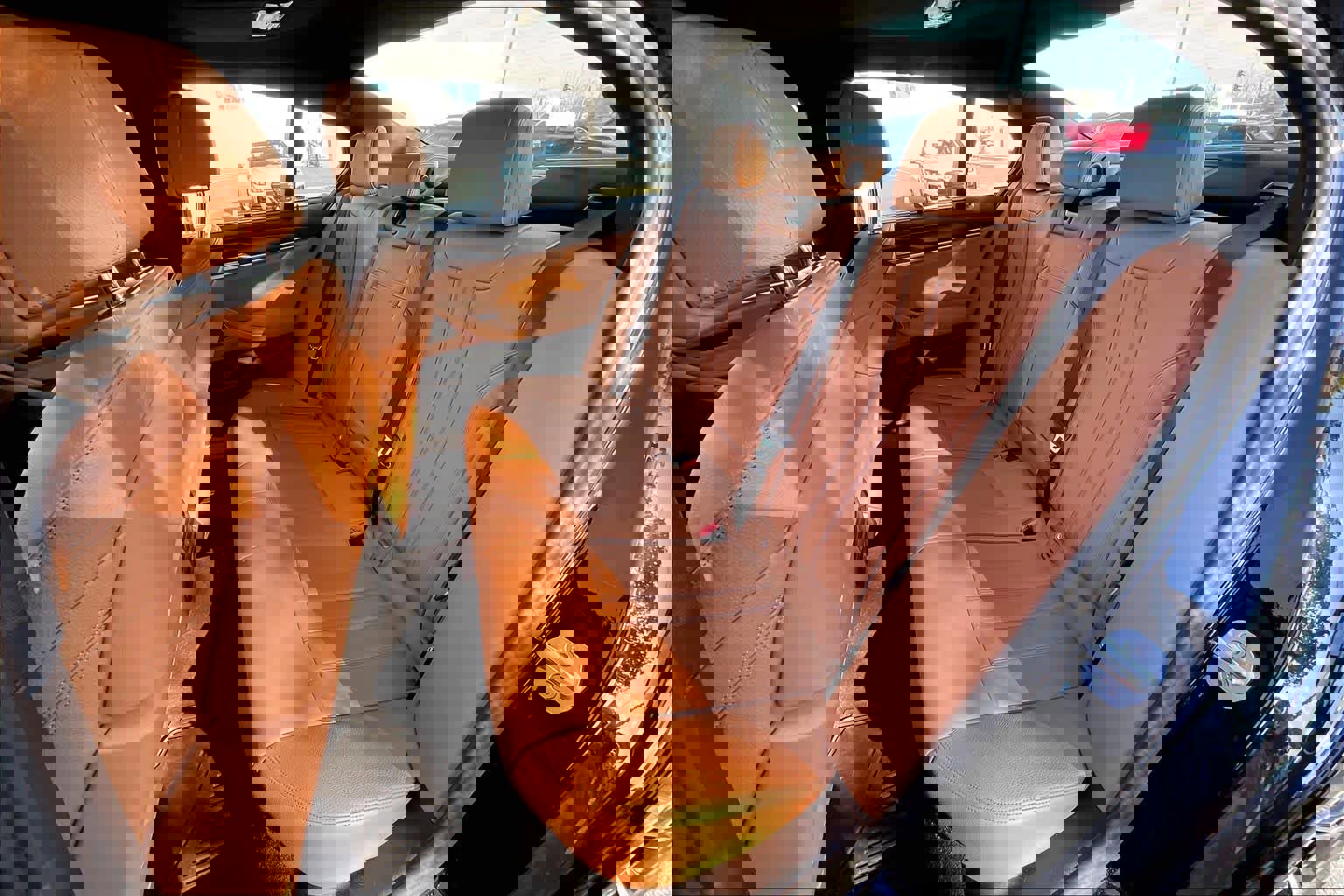 Used 2023 BMW M550i xDrive M550i xDrive w/ Executive Package image 27