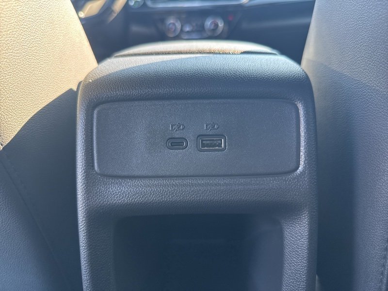 New 2025 Chevrolet Trax RS w/ Sunroof Package image 37