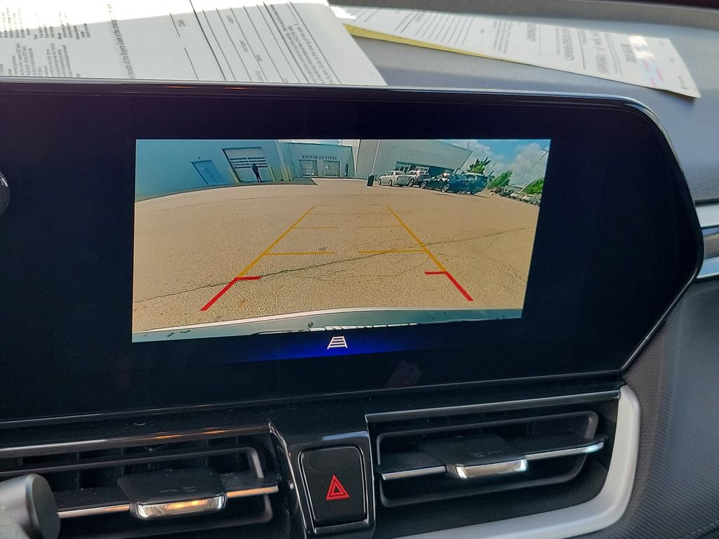 Used 2025 Chevrolet TrailBlazer LT w/ Driver Confidence Package FWD image 17