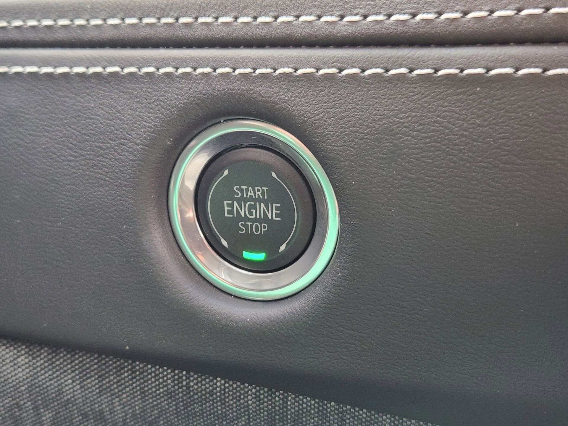 Used 2026 Cadillac Escalade V w/ LPO, ONYX Package image 8