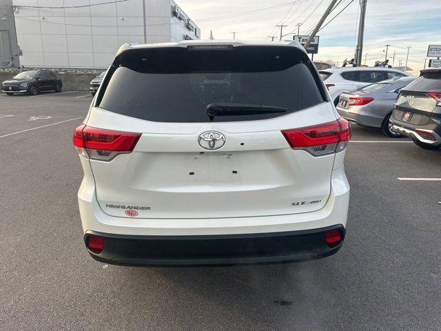 Used 2019 Toyota Highlander XLE image 7