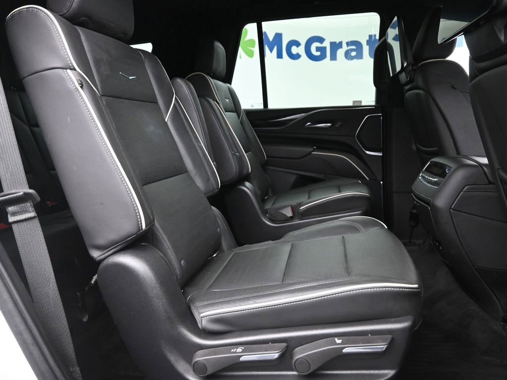 Used 2021 Cadillac Escalade Sport w/ Driver Assist Tech Package image 8