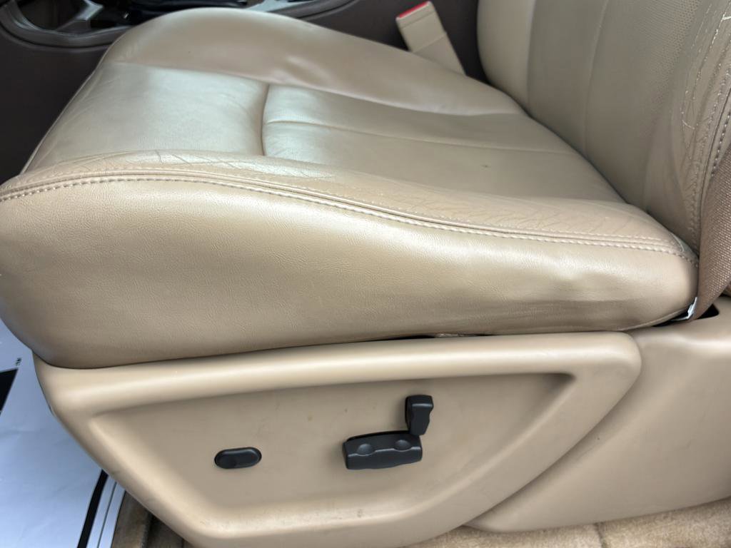 Used 2007 Buick Rainier CXL image 33