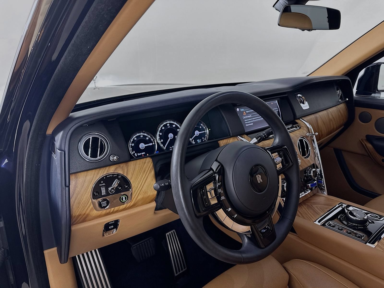 Used 2019 Rolls-Royce Cullinan AWD/4WD image 34