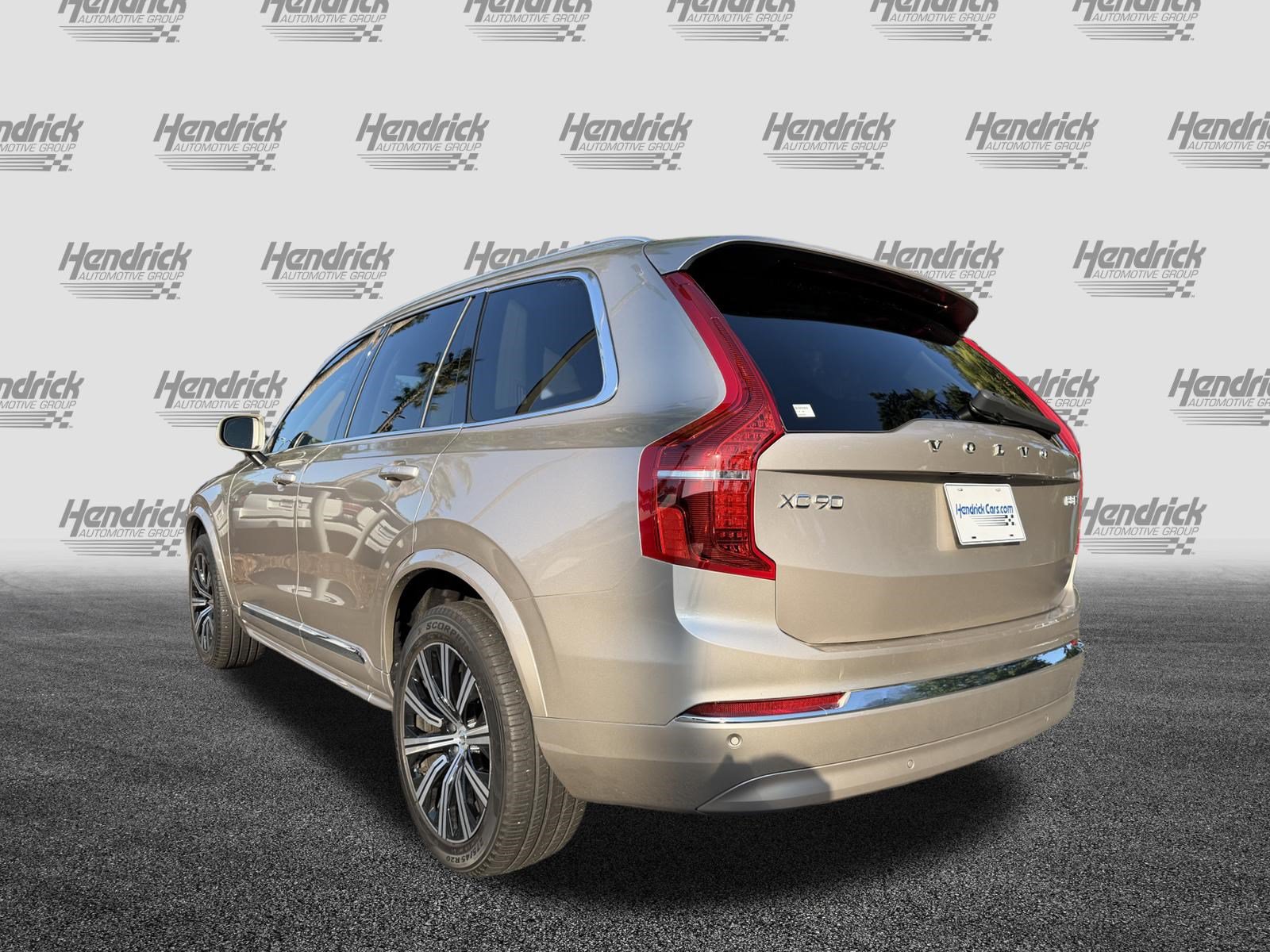 Used 2024 Volvo XC90 B5 Core w/ Climate Package AWD/4WD image 7
