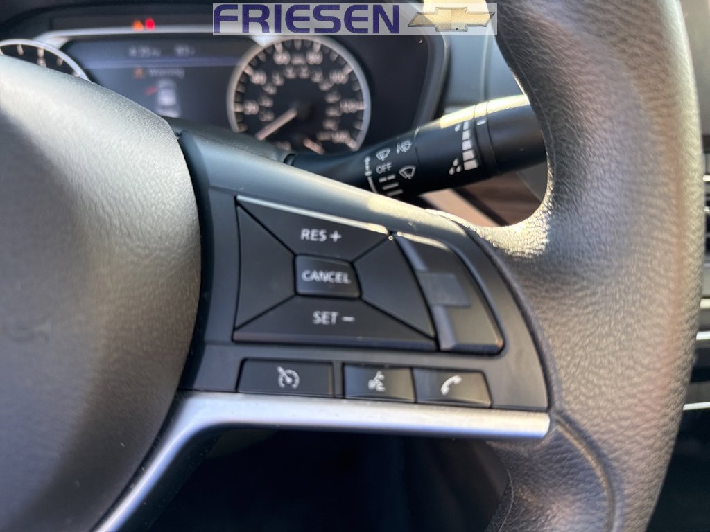 Used 2024 Nissan Altima 2.5 SV image 15