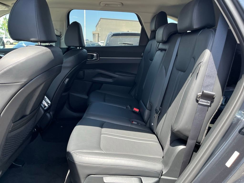 New 2025 Kia Sorento S w/ Panoramic Sunroof Package image 19