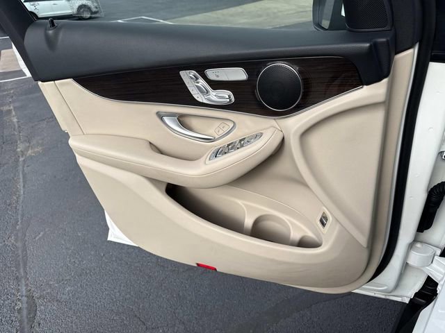 Used 2022 Mercedes-Benz GLC 300 GLC 300 image 8