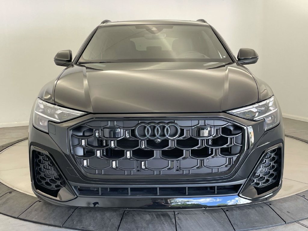 New 2026 Audi SQ8 Prestige AWD/4WD image 10