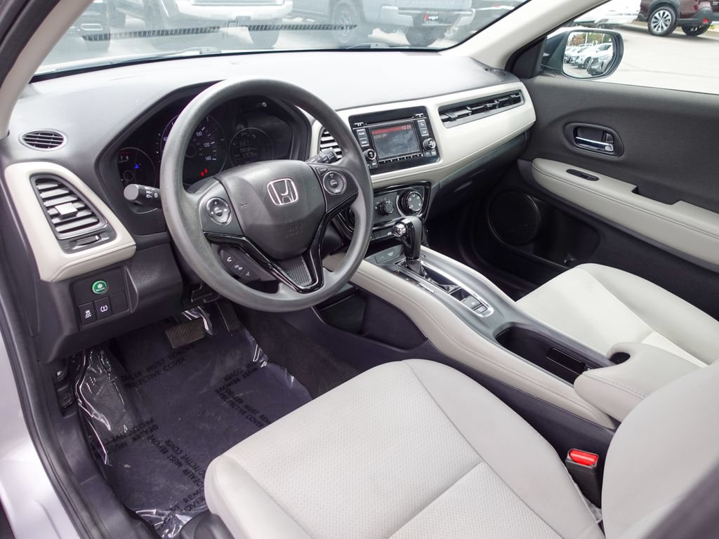 Used 2020 Honda HR-V LX image 11