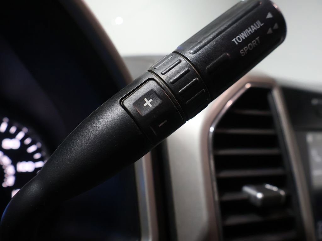 Used 2017 Ford F150 Lariat image 38