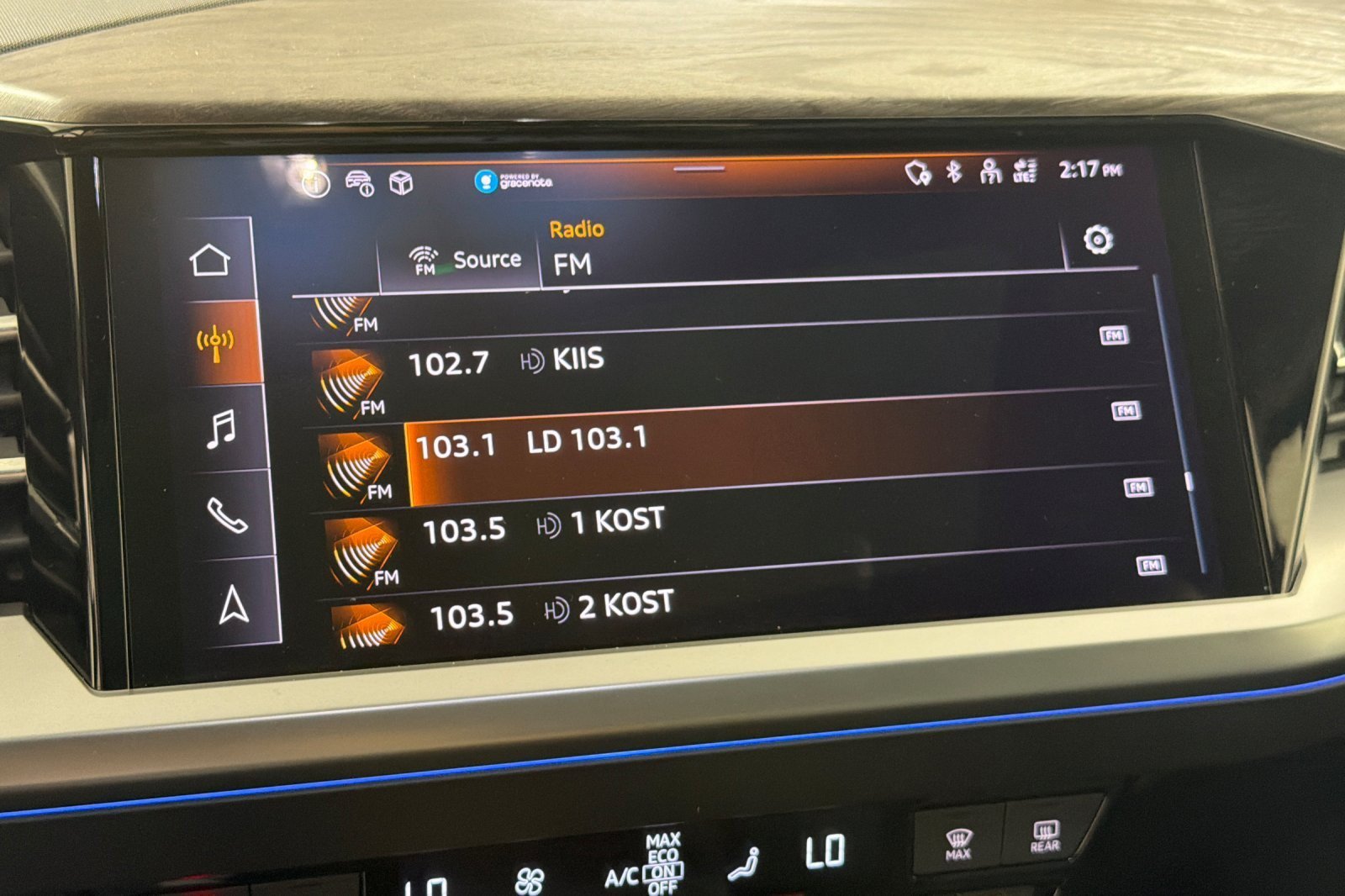 Certified 2023 Audi Q4 e-tron Premium Plus w/ Premium Plus AWD/4WD image 17