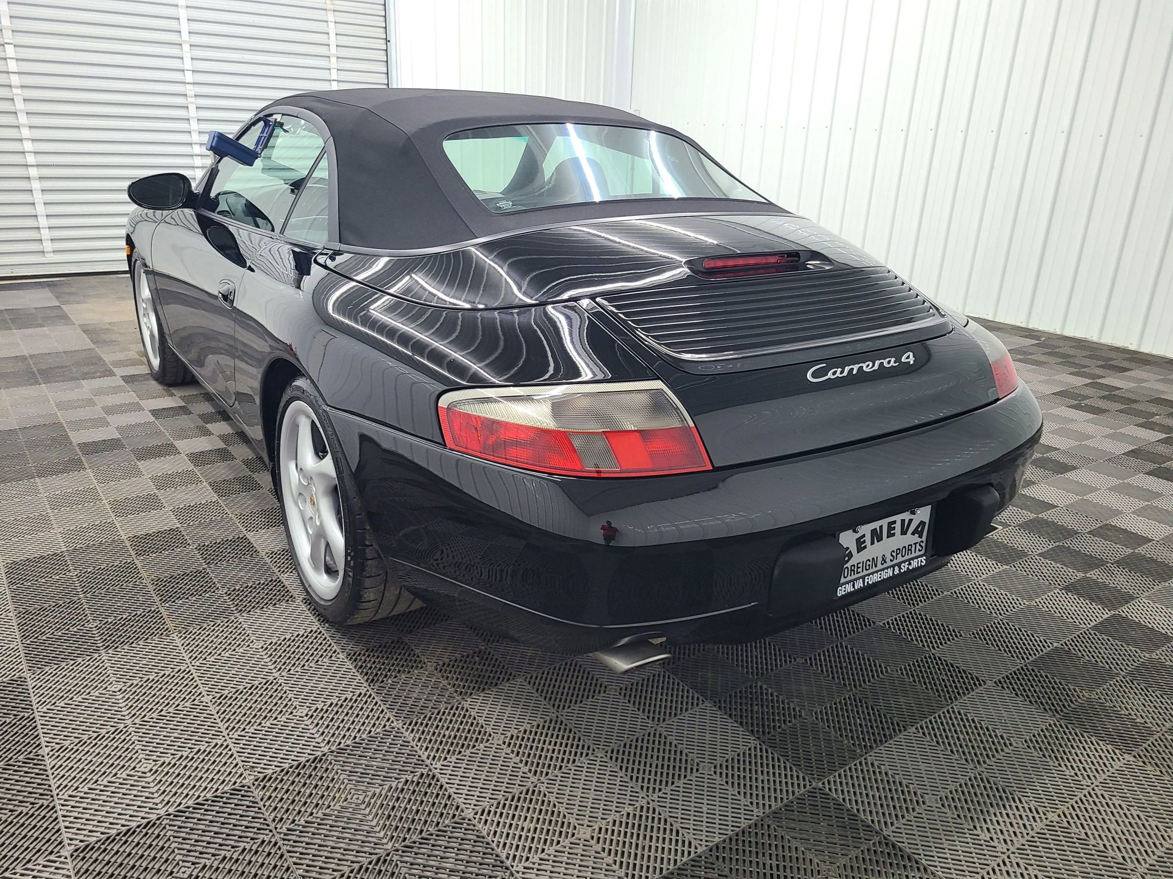 Used 1999 Porsche 911 Carrera 4 image 10