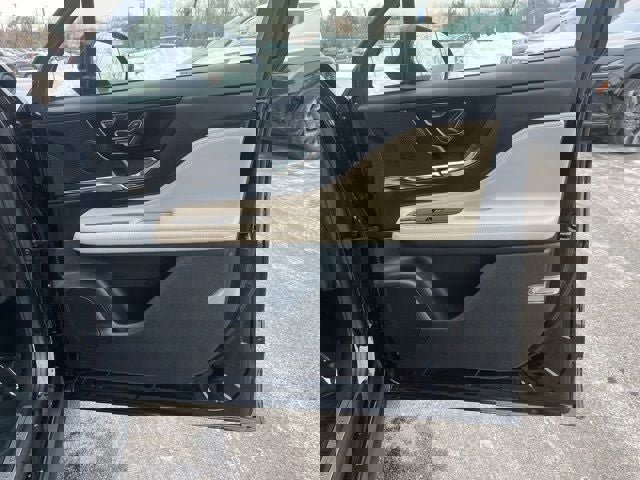 Used 2025 Lincoln Corsair Grand Touring w/ Equipment Group 301A image 23