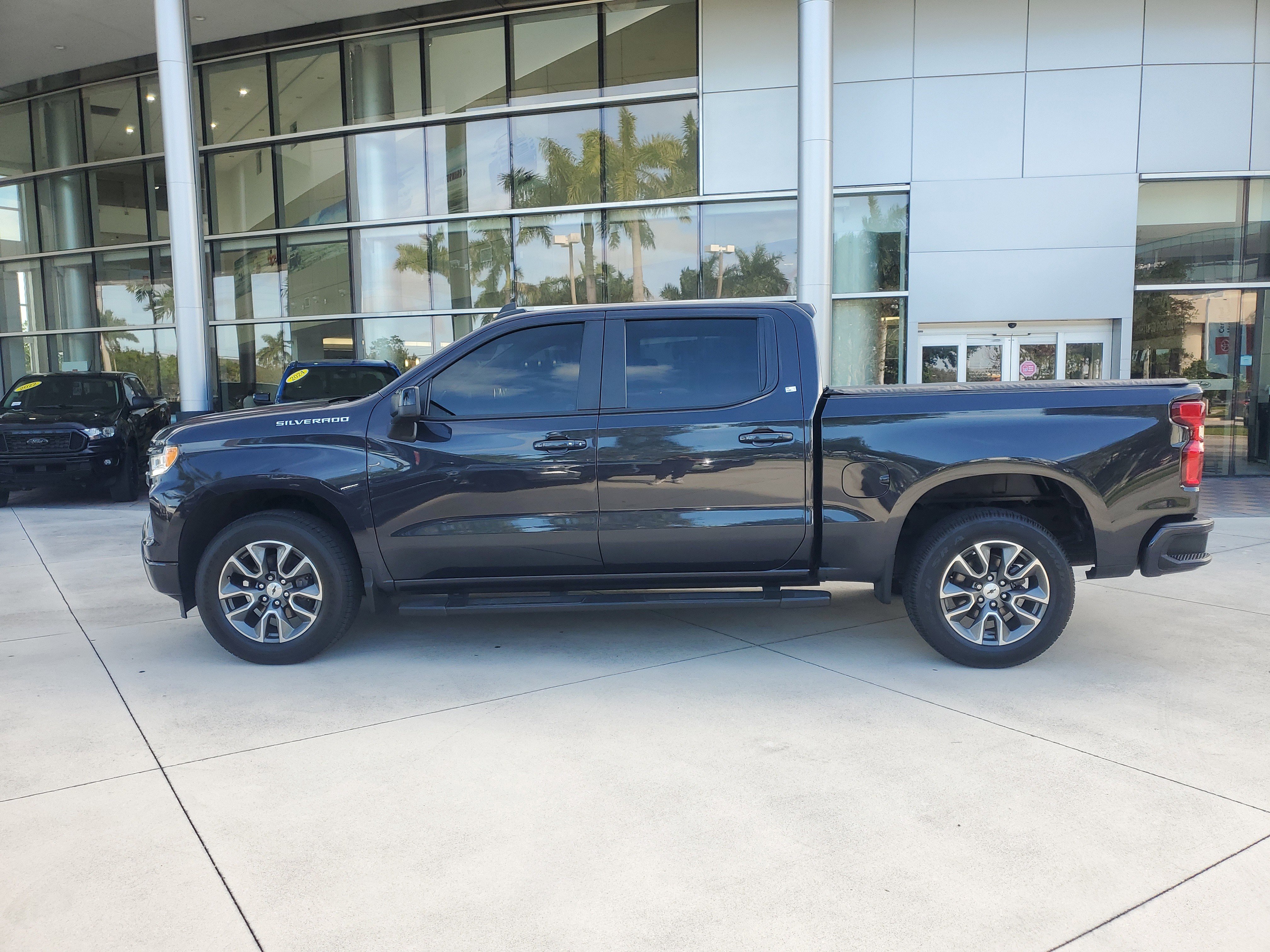 Used 2022 Chevrolet Silverado 1500 RST image 6