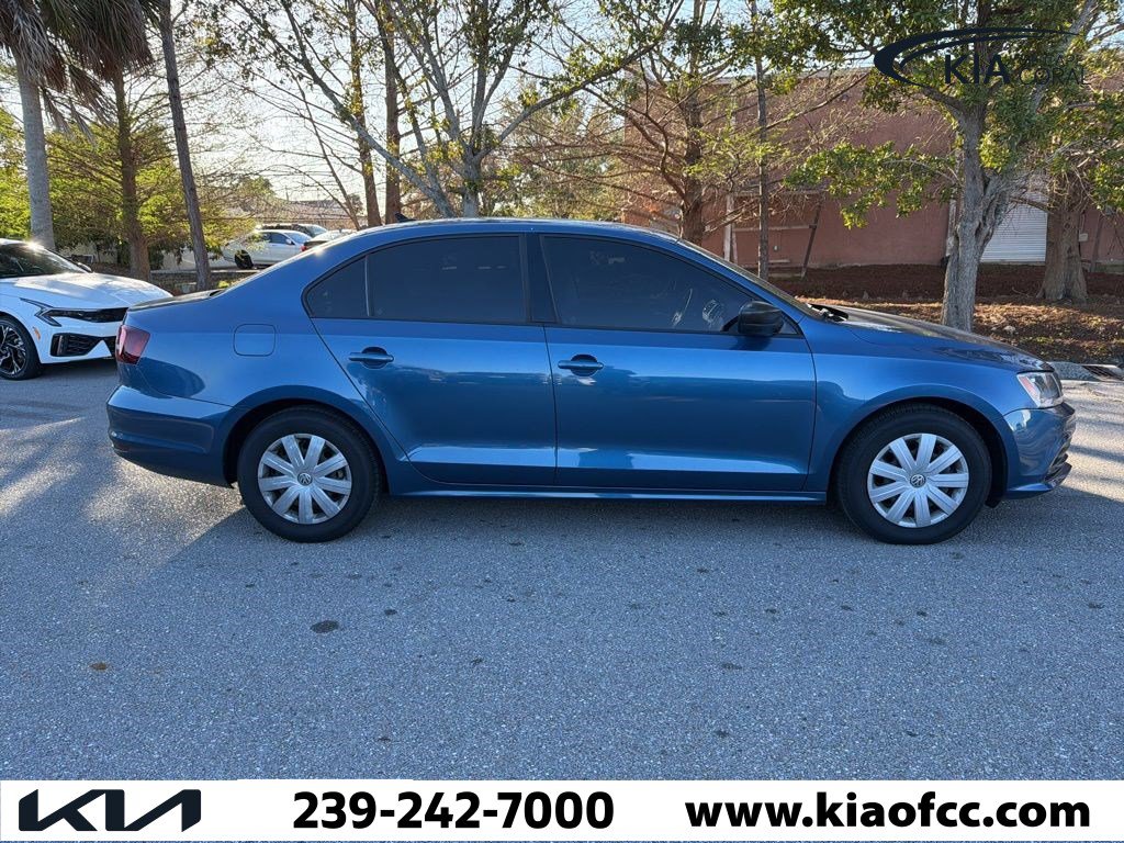 Used 2016 Volkswagen Jetta S image 1