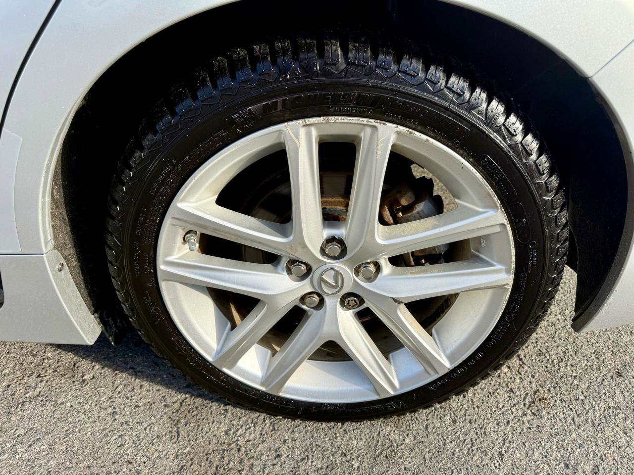 Used 2014 Lexus CT 200h FWD image 10