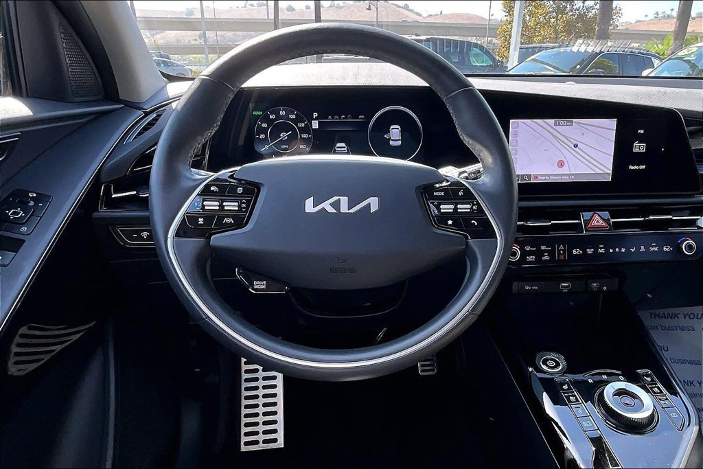 Certified 2024 Kia Niro Wave FWD image 7