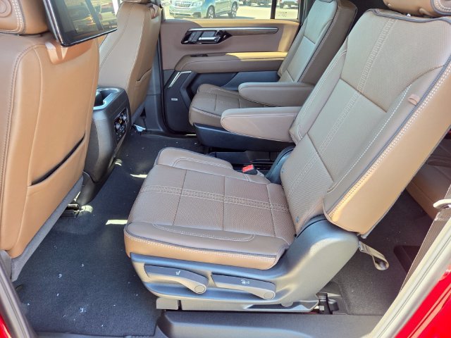 New 2026 Chevrolet Suburban High Country AWD/4WD image 8